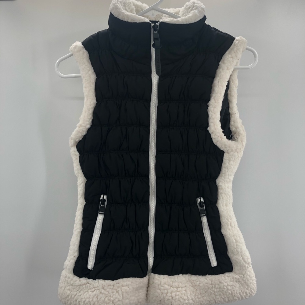 Small NWOT Calvin Klein Performance Vest